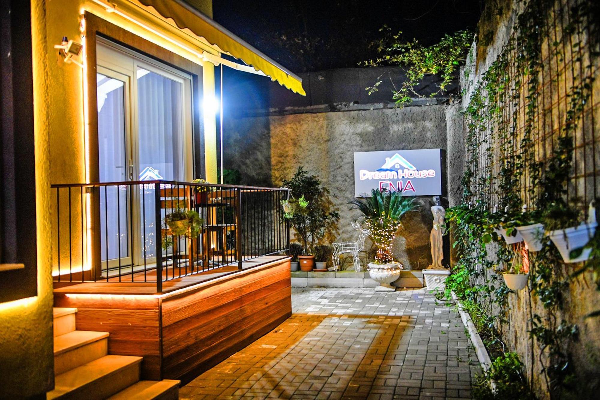 Dream House Enia 1 Appartement Shkodër Buitenkant foto