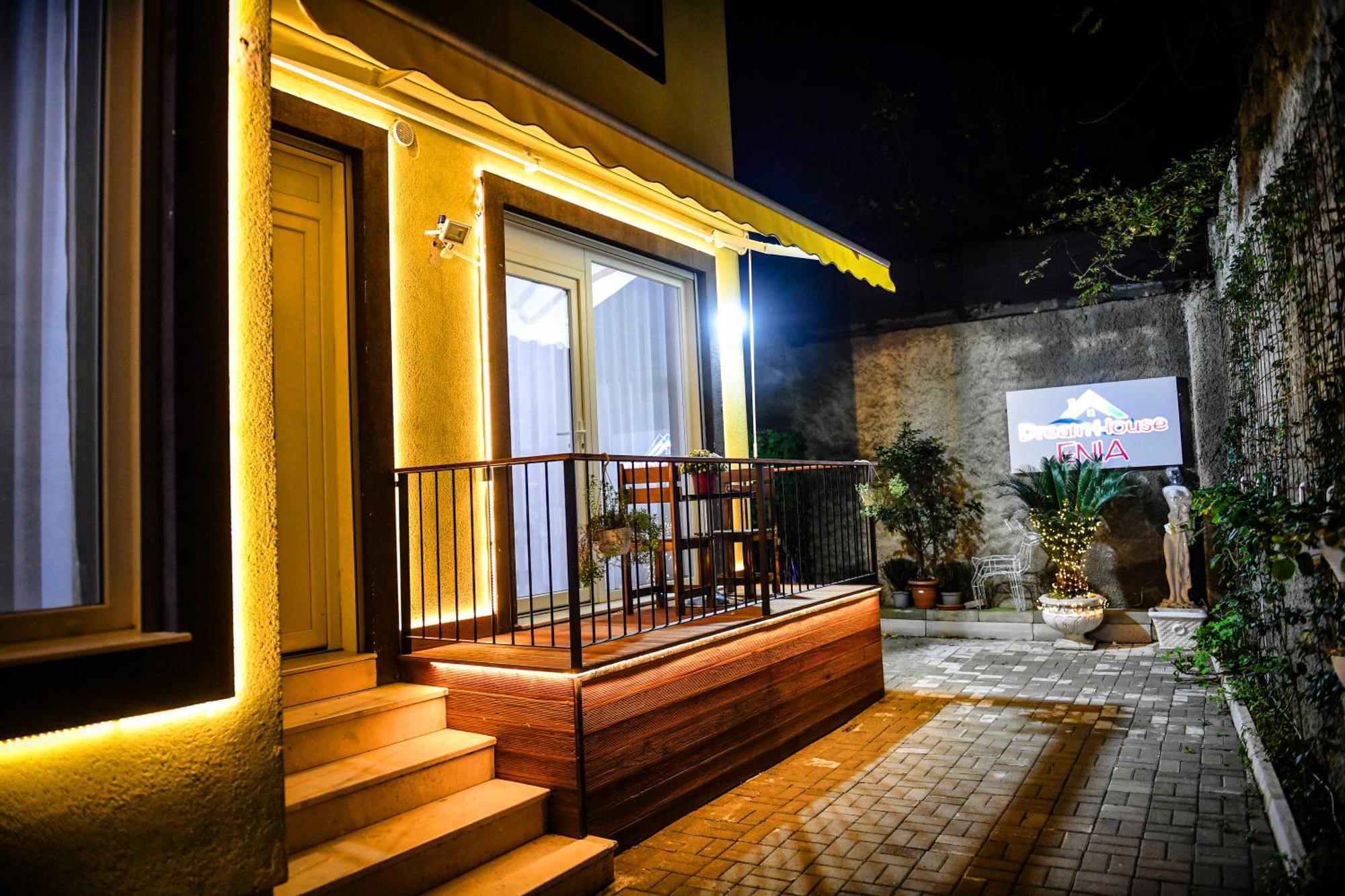 Dream House Enia 1 Appartement Shkodër Buitenkant foto