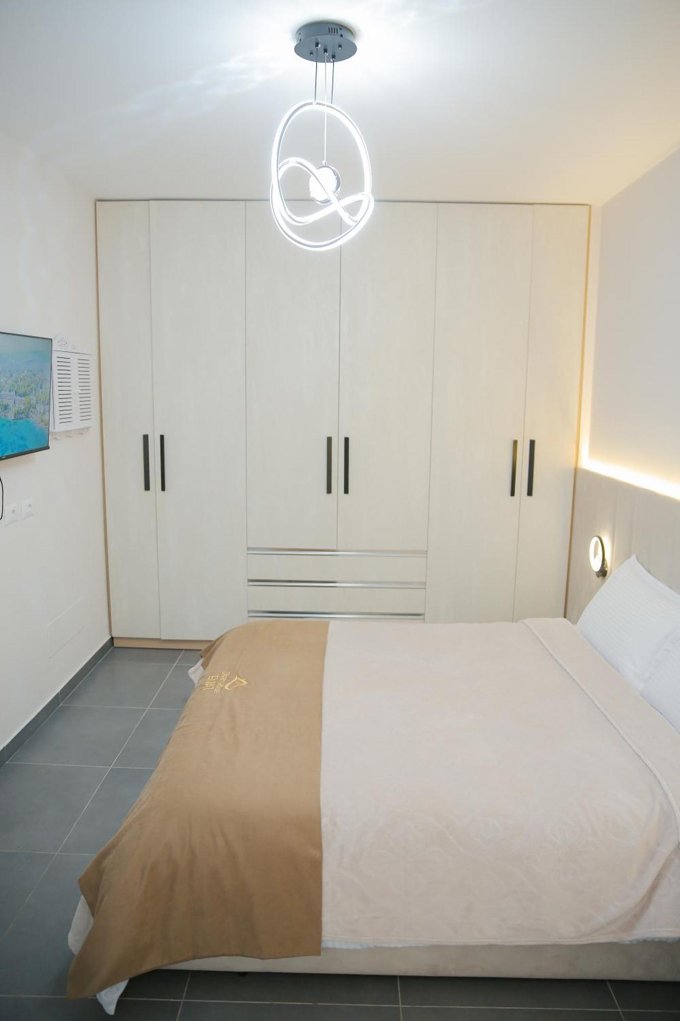 Dream House Enia 1 Appartement Shkodër Buitenkant foto